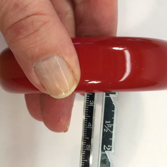 Tiffany & Co. Elsa Peretti Bangle Bracelet Wood and Red Lacquer, Japan - Picture 5 of 5